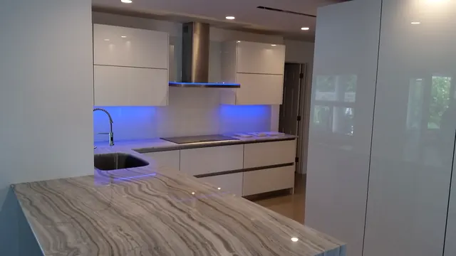 Custom kitchen cabinets project in Miami — project 15